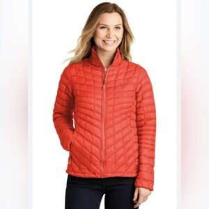 The North Face Ladies ThermoBall Trekker Jacket Fire Brick Red size S